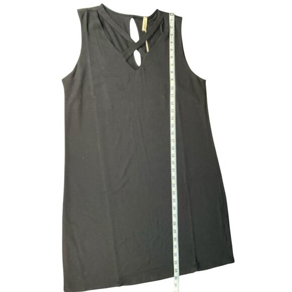 Lanston Size Large Black Dress Deep V-Neck Small Open Back Casual Over Sized NWT - Picture 8 of 9